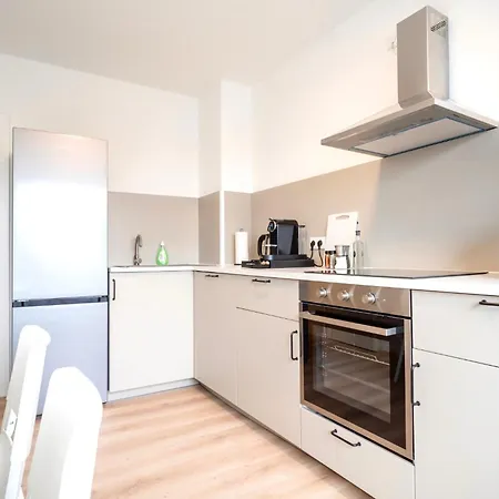 公寓 Juno - #1 Terrassen-apartment, Netflix, Wlan 博特罗普